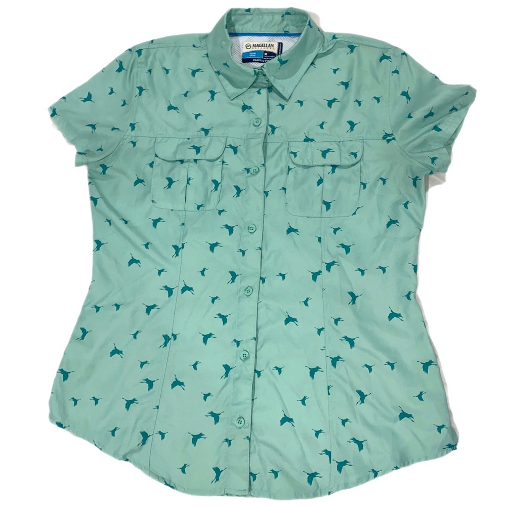Magellan Classic Fit Vented Fishing Shirt size Medium Aqua